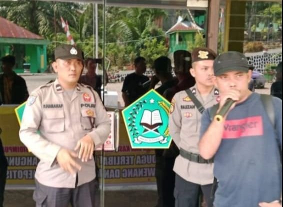 APMB Sumut Gelar Aksi Damai di Kantor Kemenag Padangsidimpuan, Soroti Dugaan Pemberhentian Sepihak dan Praktik Nepotisme