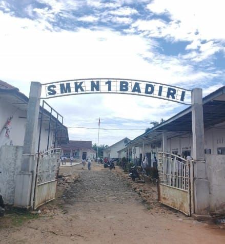 Kutipan SPP untuk Tunjangan Kepala Sekolah dan Guru, Komite Sekolah SMK 1 Badiri Desak Penghentian