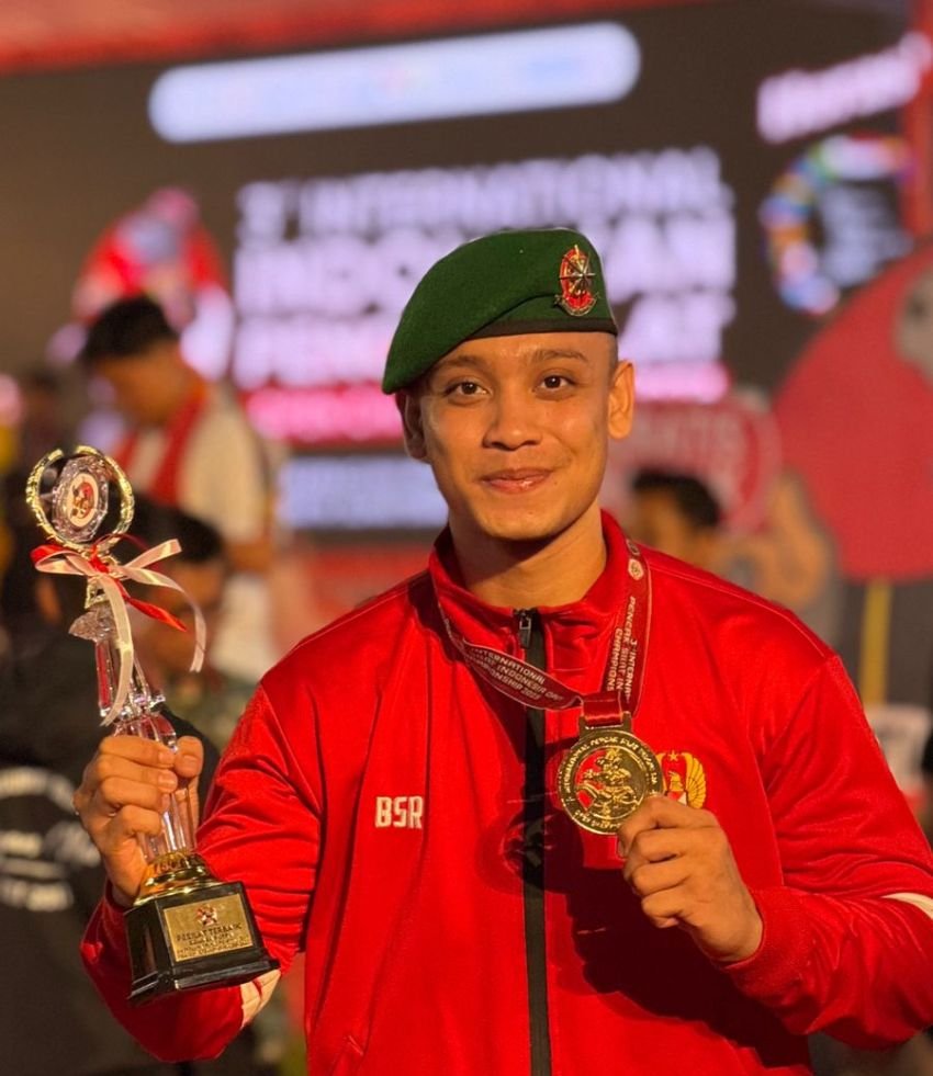 TNI AD Berprestasi! Serda I Kadek Adi Budiasta Raih Gelar Pesilat Terbaik di Pencak Silat International Champ 2025