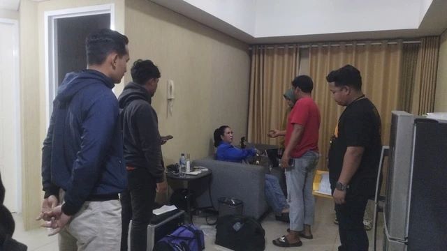 Wanita 48 Tahun Ditangkap Usai Mencuri Kalung Berlian di Mal Artha Gading, Barang Bukti Senilai Puluhan Juta Disita