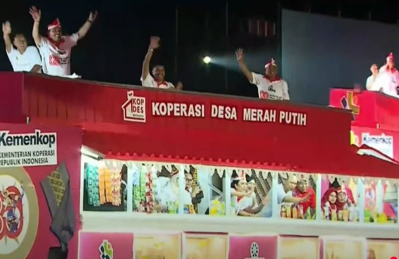 Meriah! Presiden Prabowo Resmi Lepas Karnaval HUT ke-80 RI di Monas, Menteri-Menteri Naik Mobil Hias