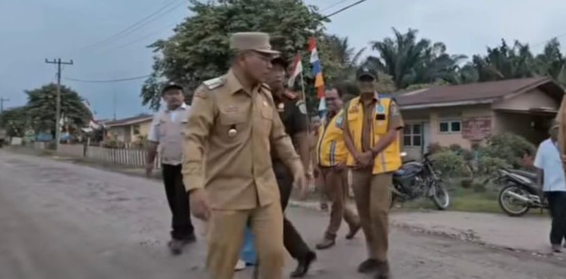 Bupati Simalungun Tinjau Pembangunan Ruas Jalan Penghubung Antara Kecamatan Dolok Batu Nanggar dan Bandar Huluan