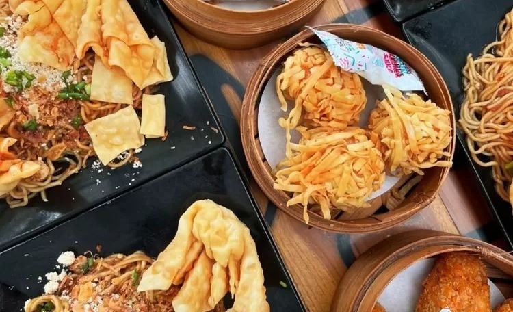 Banjir Promo Makanan HUT ke-80 RI 2025, Diskon hingga 80%!