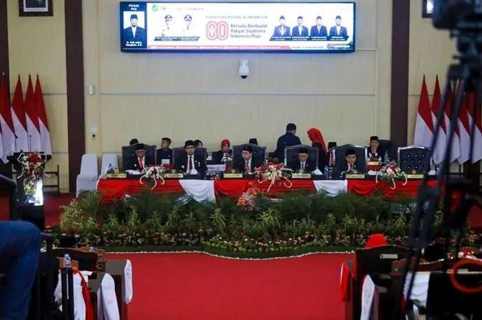 Wali Kota Medan Hadiri Rapat Paripurna DPRD untuk Simak Pidato Kenegaraan Presiden Prabowo Jelang HUT ke-80 RI