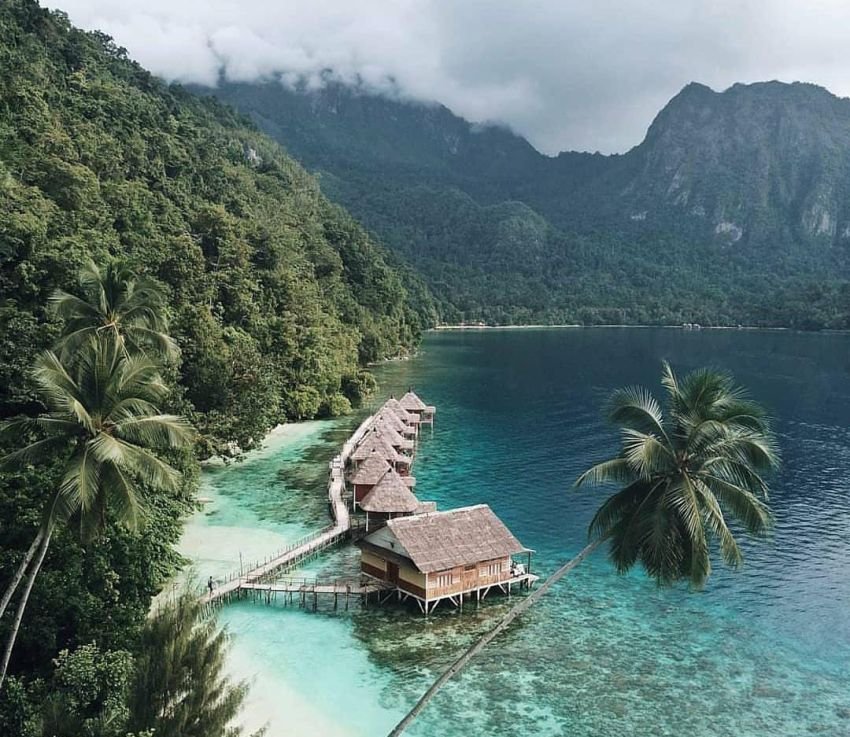 Media Asing Soroti Pantai Ora, ‘Surga Tersembunyi’ yang Terabaikan di Tengah Fokus Bali