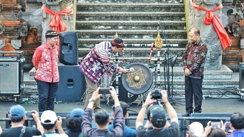 Pesta Rakyat CHANDI 2025 Dibuka Meriah di Bali, Suguhkan Kesenian Tradisional dan Kontemporer