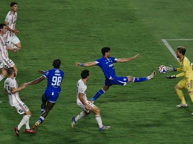 Persib Bandung Bungkam Western Sydney 1-0 di GBLA!