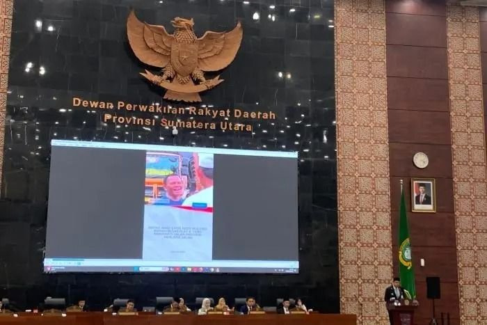 Bobby Putar Video Gubernur Riau untuk Bela Diri: Razia Truk Pelat Luar Bukan Diskriminasi, Tapi Demi PAD Sumut