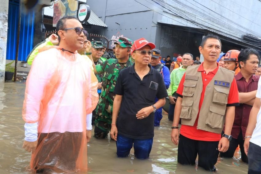 Gerak Cepat Atasi Banjir di Denpasar, Gubernur Koster Salurkan Dana BTT dan Tinjau Lokasi Terdampak