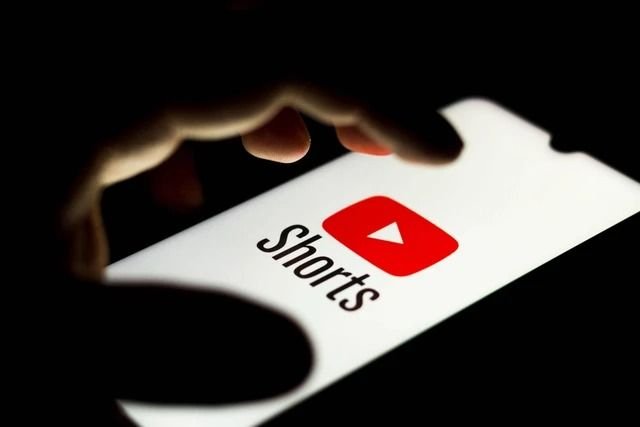 YouTube Bawa &lsquo;Sihir AI&rsquo; ke Shorts, Indonesia Jadi yang Pertama Coba!