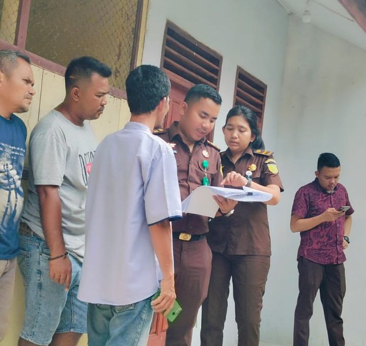 Kades Aek Libung Dilaporkan ke Kejari Tapsel, Warga Tuntut Penegakan Hukum