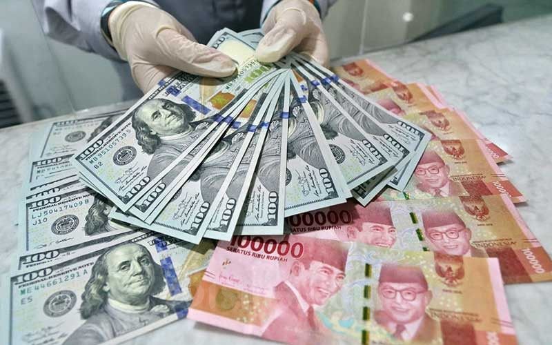 Rupiah Menguat Tipis, Sentimen Demonstrasi dan Fed Rate Bawa Fluktuasi Kurs