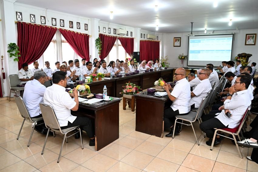 Sekdaprov Sumut Minta Dinas PKP Terus Berinovasi Wujudkan Rumah Layak Huni bagi Masyarakat