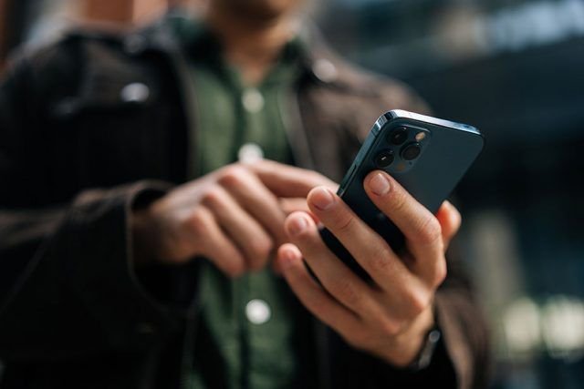 KPK Akui iPhone Koruptor Sulit Ditembus, Bahkan FBI Pernah Gagal