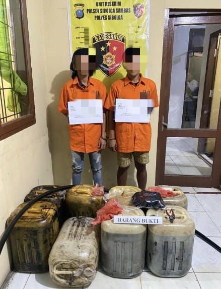 Polsek Sibolga Sambas Tangkap 2 Pelaku Pencurian Solar di Kantor PT Pelindo, Kerugian Capai Rp33 Juta