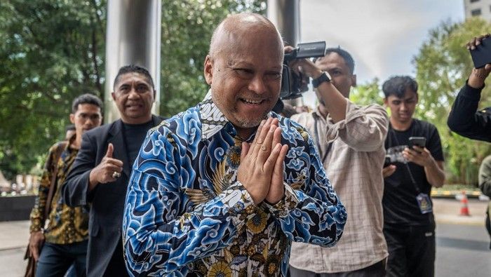 Mercy Warisan BJ Habibie Jadi Barang Bukti KPK, Ilham: Saya Hanya Mau Mobil Kembali