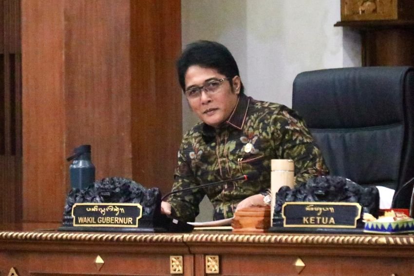 Wagub Bali Dorong Aturan Transportasi Digital: &ldquo;Supir Lokal Jangan Tersingkir&rdquo;