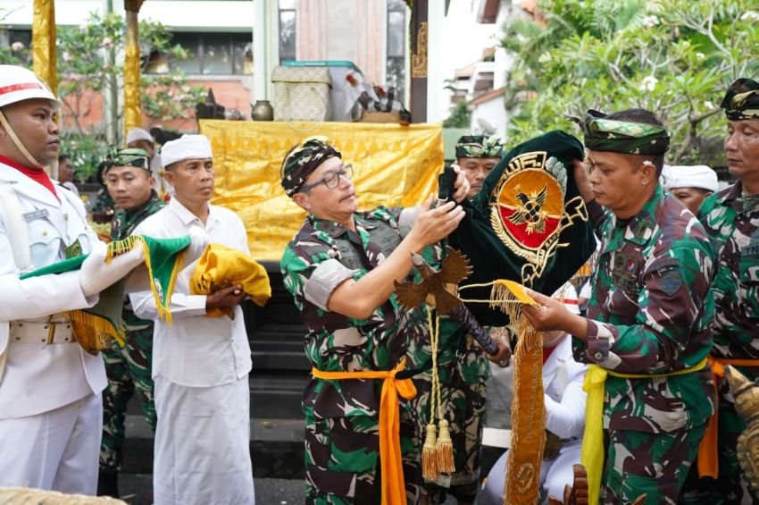 Kodam IX/Udayana Gelar Prosesi Sakral Pasupati Pataka, Pangdam: Wujudkan Tekad dan Komitmen Pengabdian