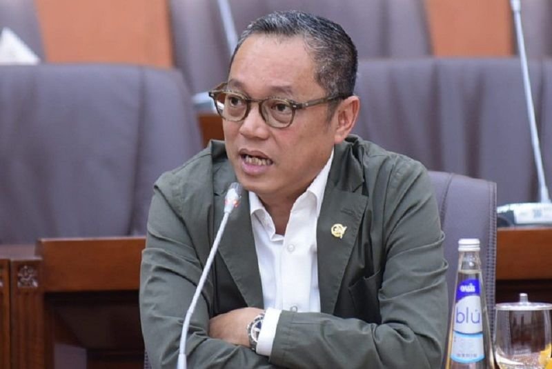 Anggota DPR RI Deddy Sitorus Tolak Keputusan KPU Rahasiakan Dokumen Capres-Cawapres: &ldquo;Tak Bisa Beli Kucing Dalam Karung&rdquo;