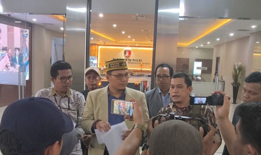 Didampingi 7 Pengacara, Eks Sopir Pribadi Laporkan Kombes MHPT ke Mabes Polri