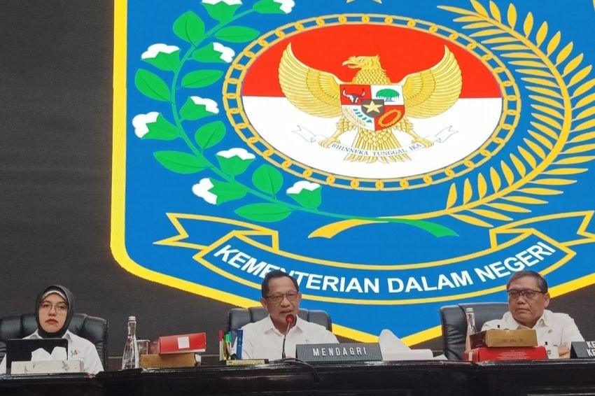 Mendagri Tito Karnavian: Kepala Daerah dan DPRD Dilarang Bepergian ke Luar Negeri Pasca Demo