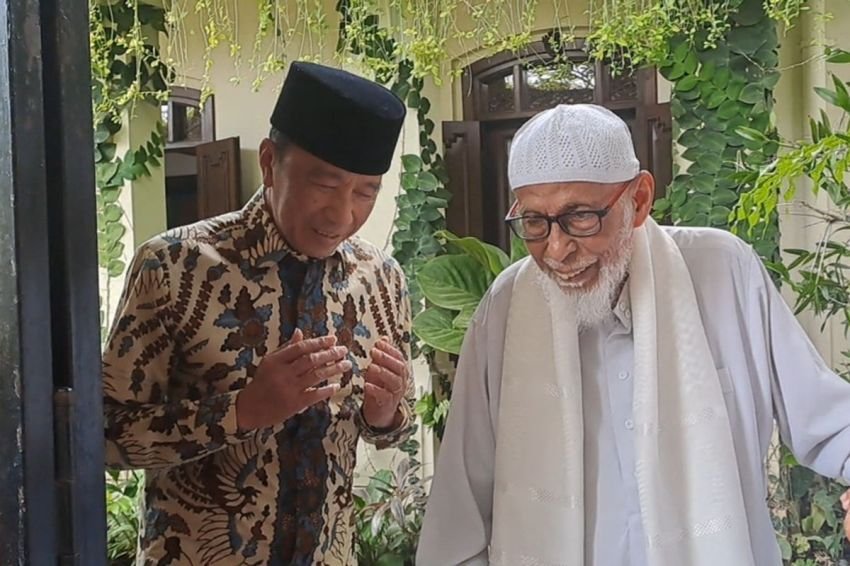 Usai Bertemu Jokowi, Abu Bakar Ba&rsquo;asyir Sarankan Prabowo Terapkan Hukum Islam di Indonesia
