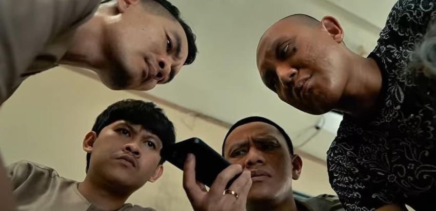 Dari Rumah Hantu ke Panti Jompo: Transformasi Agak Laen dalam Film Sekuel Terbaru