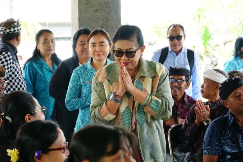 Putri Koster Gerakkan PSBS-PADAS di Karangasem: Desa Jadi Garda Depan Bali Bebas Sampah
