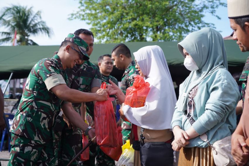Peringati HUT ke-80, Kodam Iskandar Muda Gelar Pasar Murah dan Aksi Sosial untuk Rakyat