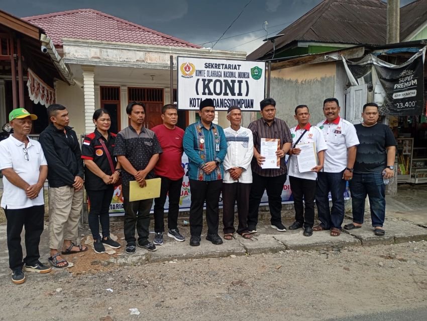 Diusung Mayoritas Cabor, Harry Pahlevi Harahap Resmi Daftar Calon Ketua KONI Padangsidimpuan