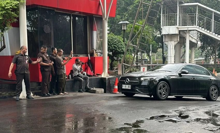KPK Terima Dua Mobil yang Sempat Hilang dari Rumah Dinas Wamenaker Immanuel Ebenezer