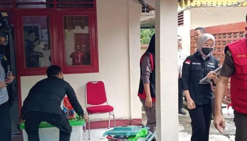 Kejari Langkat Geledah Dinas Pendidikan Terkait Dugaan Korupsi Smart Board dan Mobiler 2024