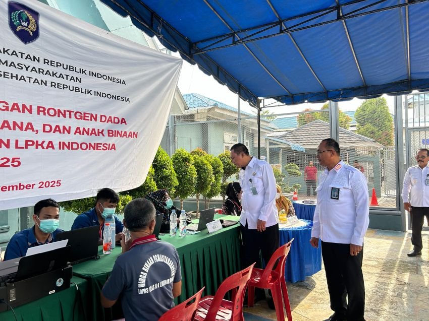 Lapas Labuhan Ruku Terima Kunjungan Kerja Kakanwil, Pantau Langsung Screening dan Ronsen Paru-Paru Warga Binaan