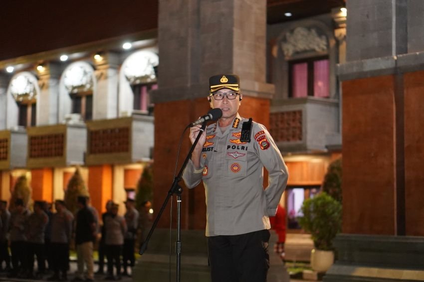 Amankan Markas Komando, Polda Bali Gelar Apel Malam Siaga Antisipasi Unjuk Rasa