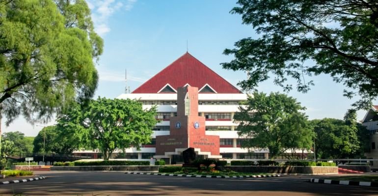 Keren! 11 Kampus Indonesia Tembus Top 500 Dunia di Bidang Sains Interdisipliner