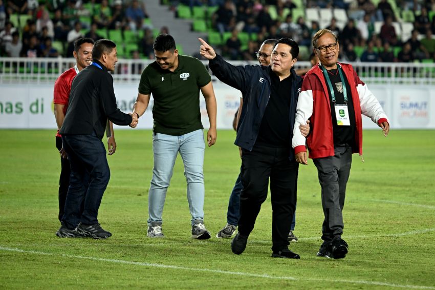 Gubernur Bobby Nasution & Erick Thohir Tendang Bola Buka Pegadaian Championship 2025/2026 di Sumut