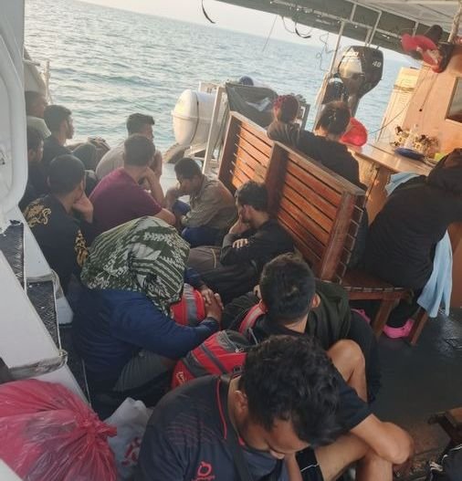 Polri Gagalkan Penyelundupan 29 PMI Ilegal di Perairan Tanjung Balai, Termasuk Bayi