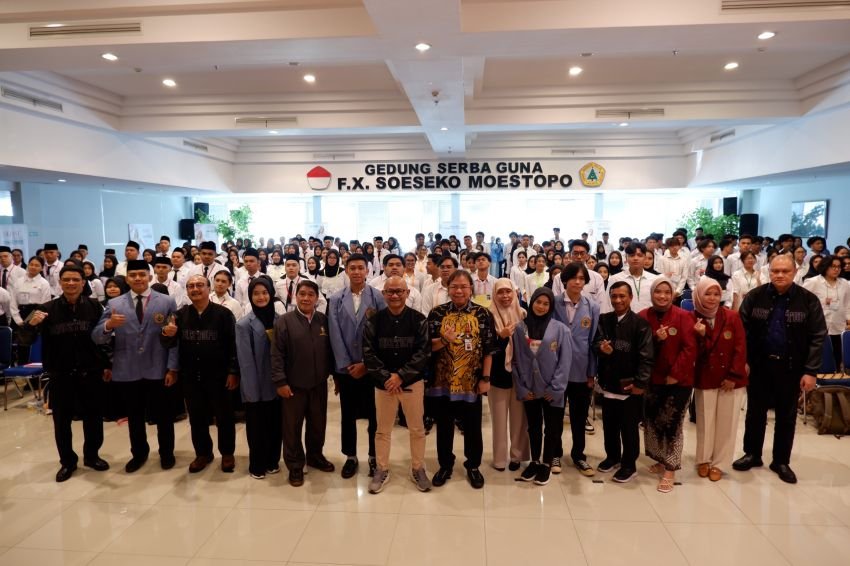 PKKMB Universitas Moestopo 2025: Menyatukan Nilai Religius, Ilmu, dan Dampak Nyata bagi Bangsa