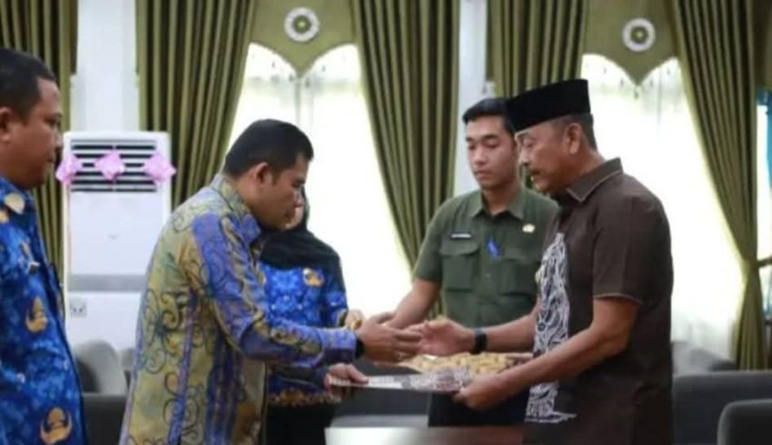 Sertijab Tanpa Pejabat Lama: Bupati Madina Copot Elpi Yanti di Tengah Kasus Suap Jalan Rp7,27 Miliar