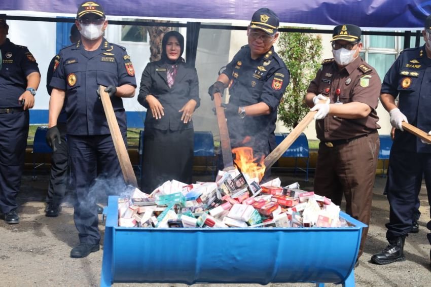 Satgas Bea Cukai Aceh Perkuat Pengawasan, Penyelundupan Rokok Ilegal Menurun