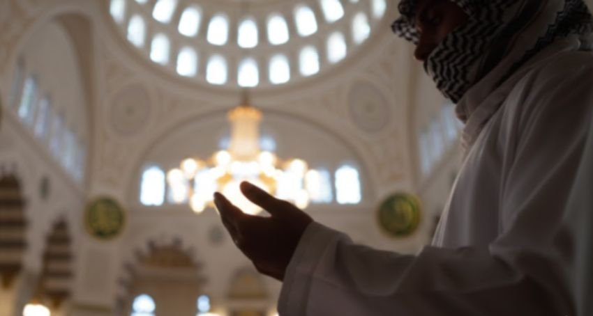 Inilah 7 Sholawat yang Diyakini Membuka Pintu Rezeki bagi Umat Muslim