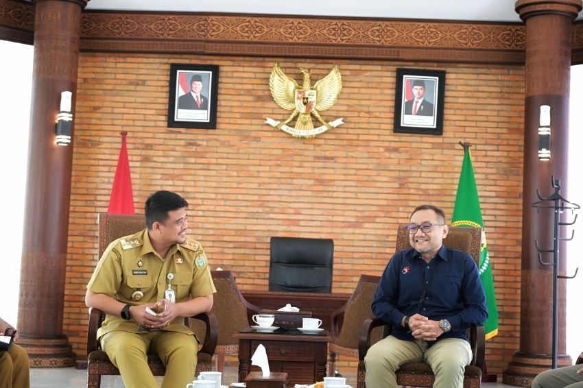 Gubernur Bobby Nasution Genjot Program CERDAS, Targetkan Sumut Bebas Blank Spot!