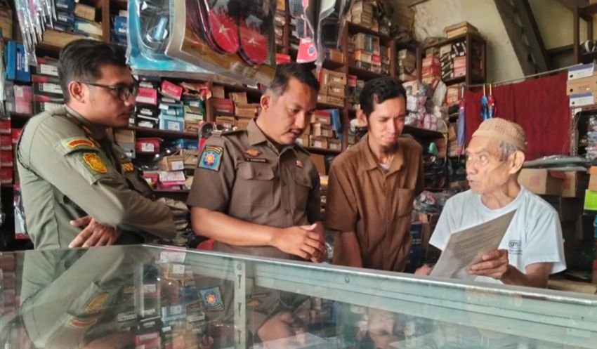 Satpol PP Padangsidimpuan Gelar Pendataan Usaha dan Pajak Reklame untuk Tingkatkan PAD