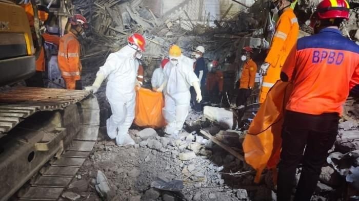 Update! Basarnas Temukan 54 Jenazah Korban Runtuhnya Bangunan Ponpes Al-Khoziny Sidoarjo