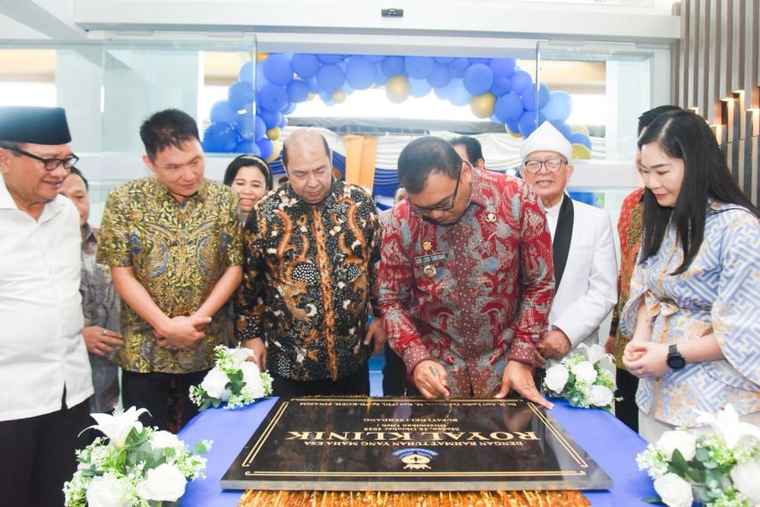 Bupati Deli Serdang Resmikan Royal Klinik, Dorong Investasi Sektor Kesehatan