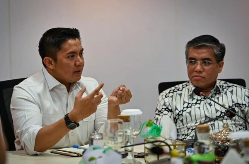 Seskab Kunjungi Kemnaker, Bahas Kelancaran Program Magang Nasional bagi Lulusan Baru