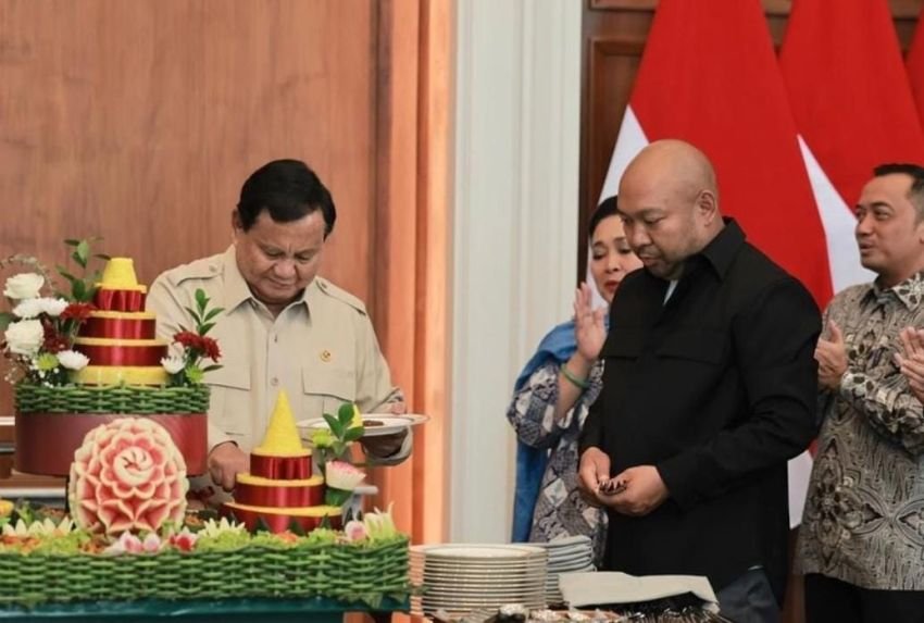 Presiden Prabowo Genap 74 Tahun, Doa dan Ucapan Mengalir dari Pejabat hingga Rakyat