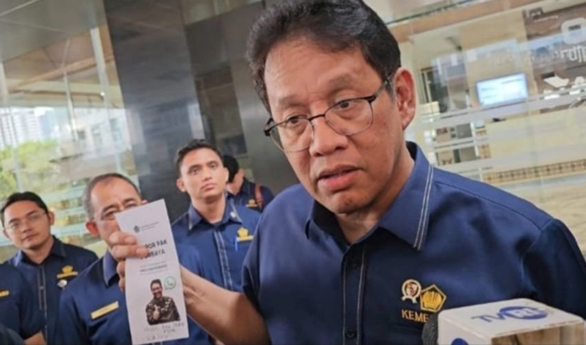 Masyarakat Kini Bisa Lapor Pajak dan Bea Cukai Lewat WhatsApp Langsung ke Menkeu Purbaya!