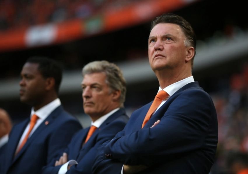 Louis van Gaal Dirumorkan Jadi Calon Pelatih Baru Timnas Indonesia!