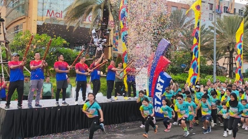 Ribuan Peserta Meriahkan MAG Run ke-9 di Mall Artha Gading, Wali Kota Jakut Lepas Peserta di Garis Start
